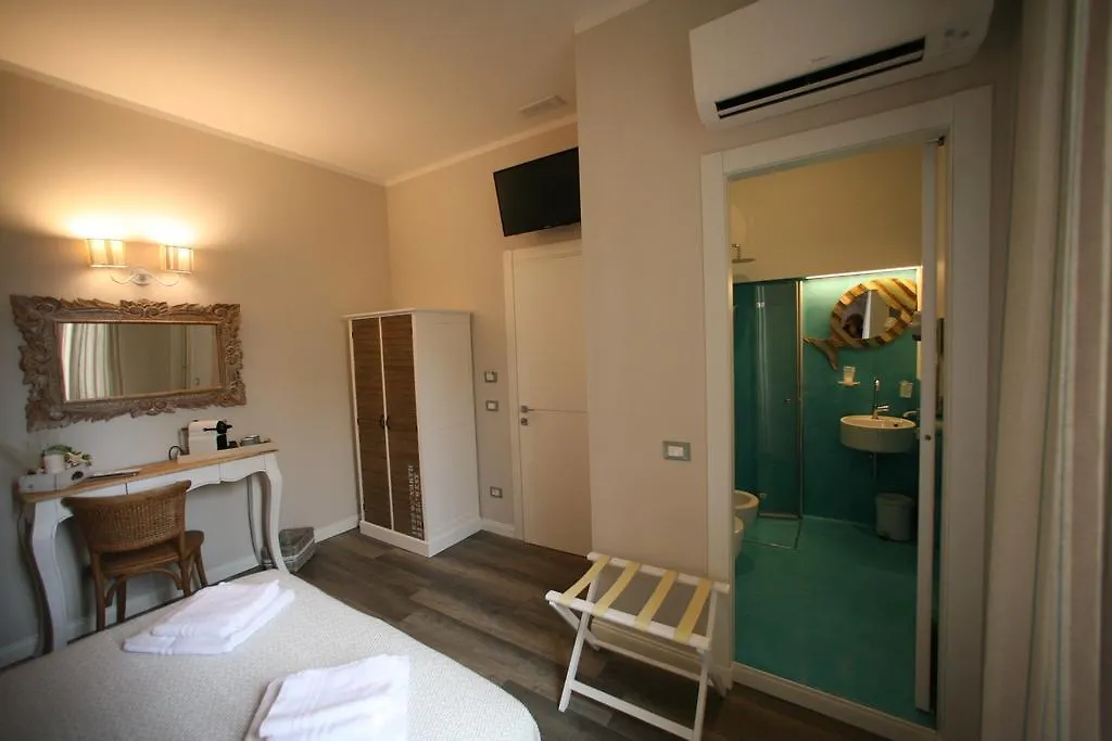 Hotel Echi Del Mare La Spezia 2*,